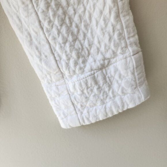 Women's XXS Isaac Mizrahi Quilted Jacket | White | Snap Button Down | Crew Neck - Picture 8 of 13